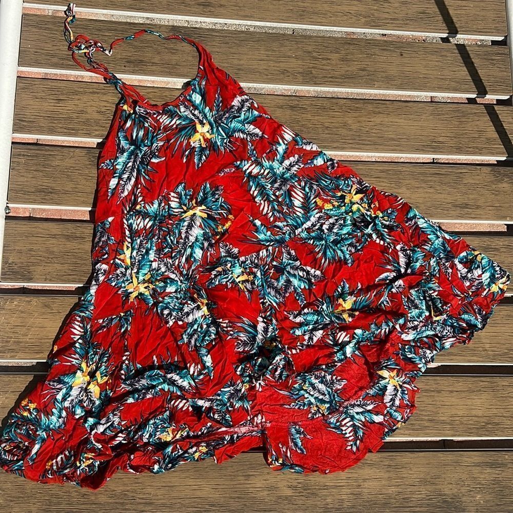 XIX Palms - Super Cute Halter - Size 1 - Red Floral Shirt